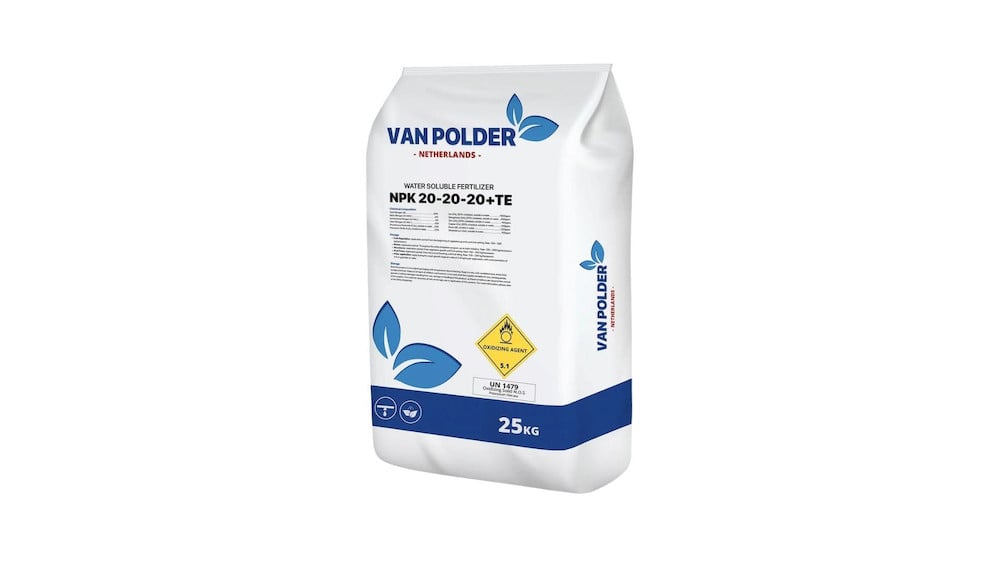 The NPK 20-20-20 + TE formula is clearly indicated on the label